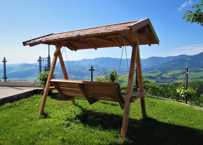 Hochhubergut Bauernhof *