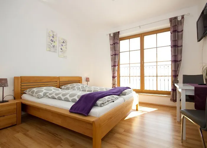 Hochhubergut مزرعة للإقامة *